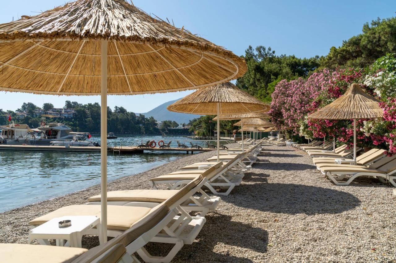 Alesta Midtown Apart Hotel Fethiye Buitenkant foto